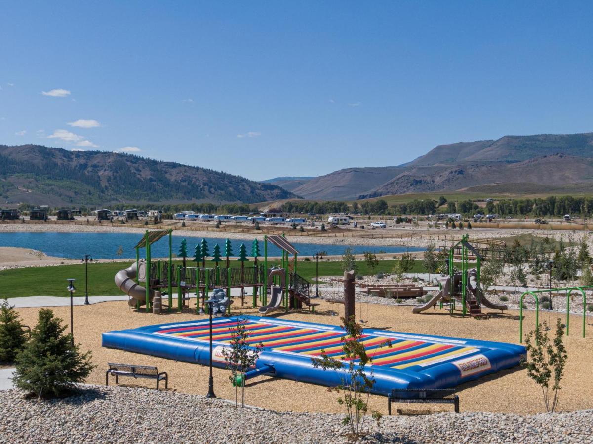 Sun Outdoors Rocky Mountains Hotel Granby Exterior photo