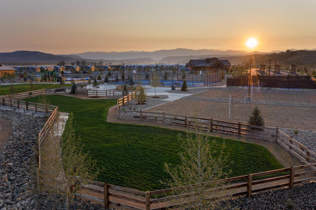 Sun Outdoors Rocky Mountains Hotel Granby Exterior photo