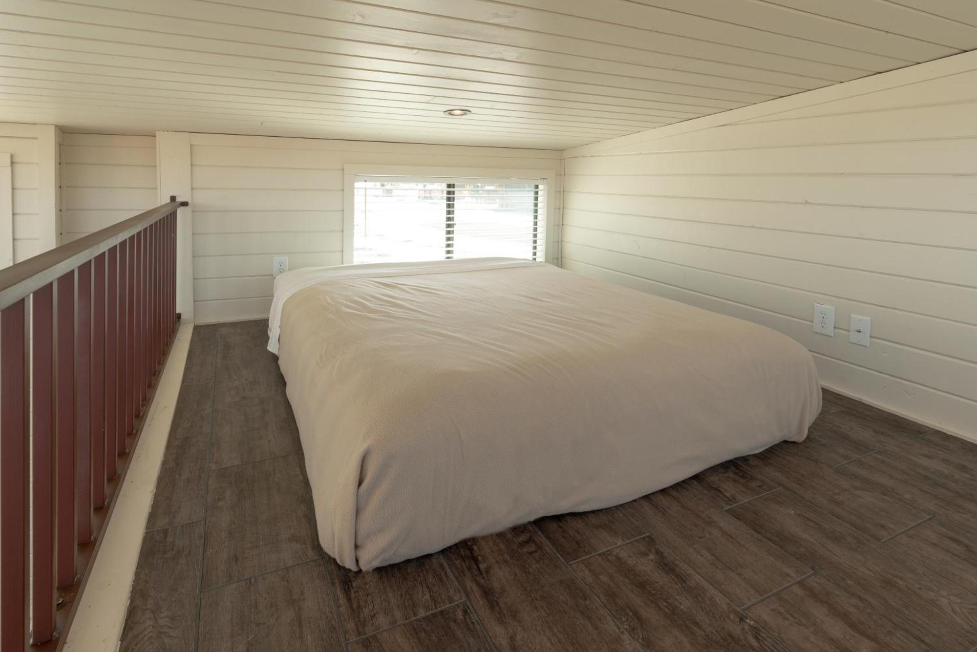 Sun Outdoors Rocky Mountains Hotel Granby Room photo